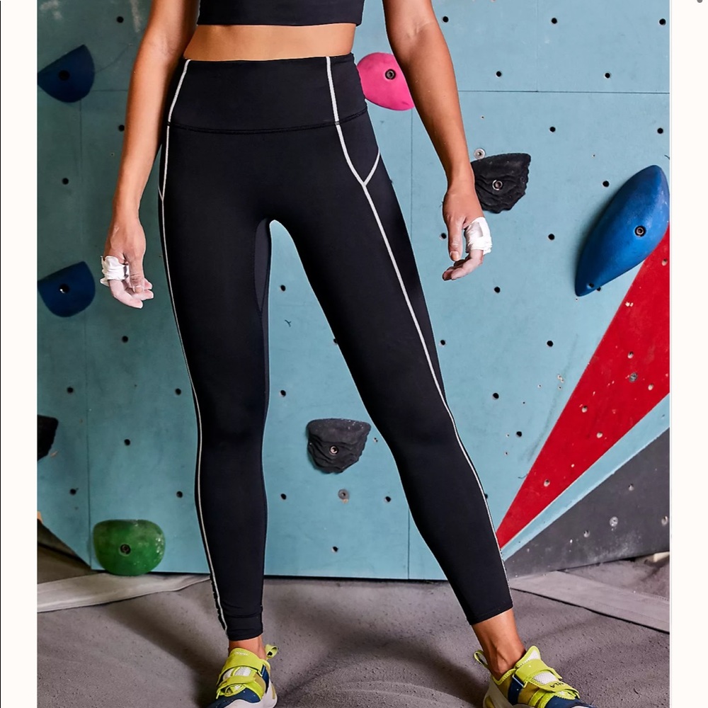 Free people High waisted you’re a peach leggings